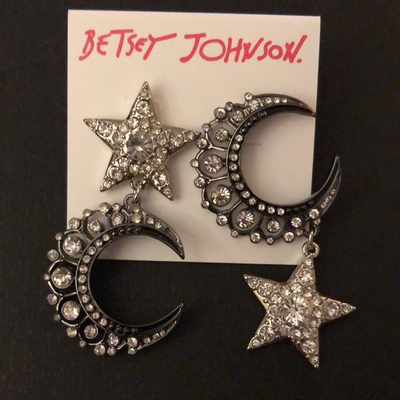 Betsey Johnson Silver & Gunmetal Tone Moon & Star Mismatch Drop Earrings NWT - Picture 5 of 15